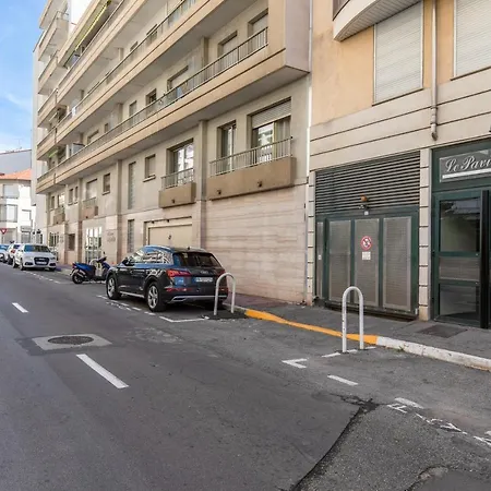 Pavillon Riviera 2 YourHostHelper Appartamento *