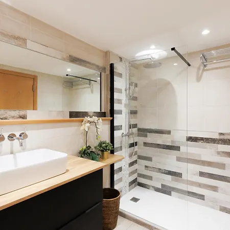 Pavillon Riviera 2 YourHostHelper