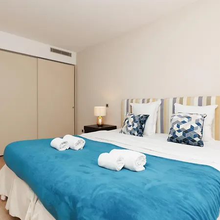 Pavillon Riviera 2 YourHostHelper