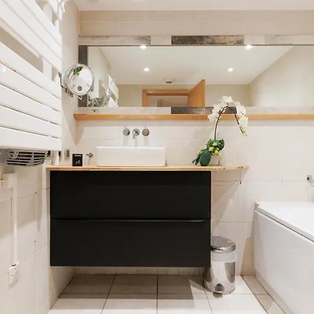 Pavillon Riviera Yourhosthelper * Cannes